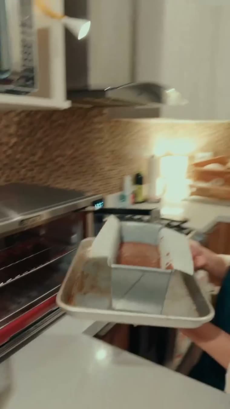 El molde entrando al horno.